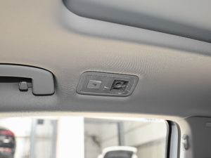 2018Ŀ 330TSI DSG A g