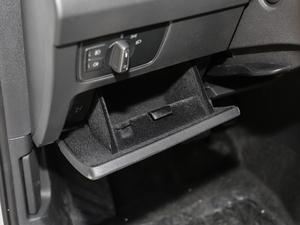 2018Ŀ 330TSI DSG A g