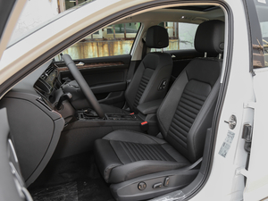 2018Ŀ 330TSI DSG A {