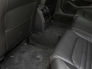 2018Ŀ 330TSI DSG A g