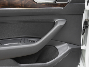 2018Ŀ 330TSI DSG A g