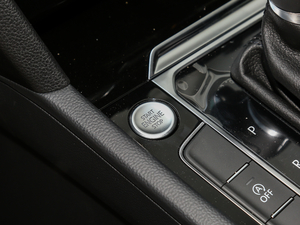 2018Ŀ 330TSI DSG A п؅^