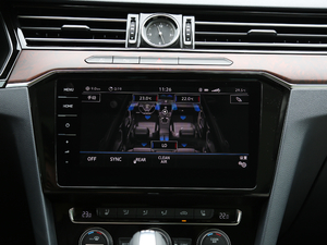 2018380TSI DSG Ş {{