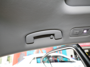 2018Ŀ 330TSI DSG A g