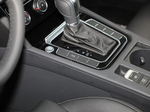 2018Ŀ 330TSI DSG A п؅^