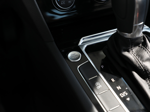 2018Ŀ 330TSI DSG A п؅^