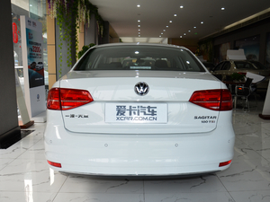 2018款180TSI DSG臻享型 正后	