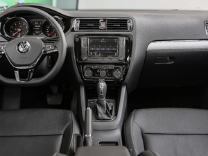 2018款280TSI DSG熠动版 中控台