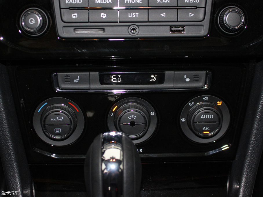 2018��ε�I 230TSI DSG���A��