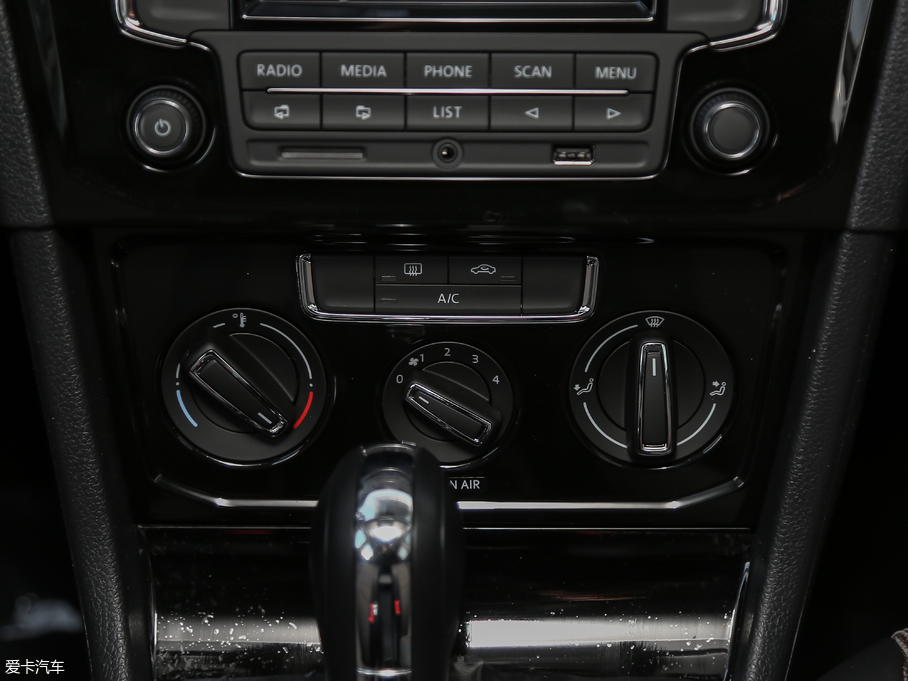 2018��ε�I(l��ng) 1.5L �Ԅ����m��