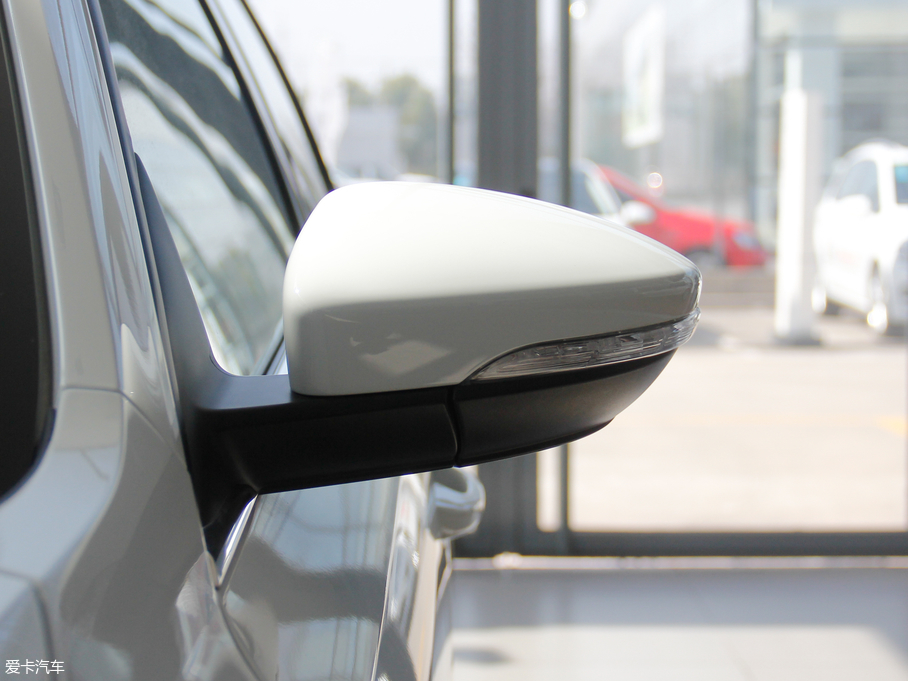 2018εI(lng) 230TSI քm