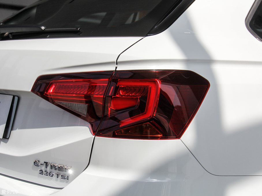 2018εI(lng) 230TSI քm