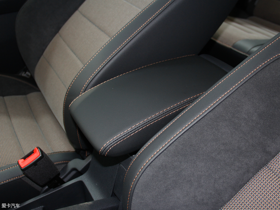 2018εI(lng) 230TSI քm