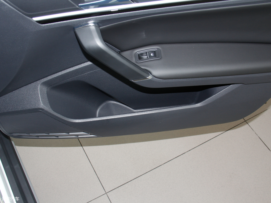 2018εI(lng) 230TSI ք(dng)m