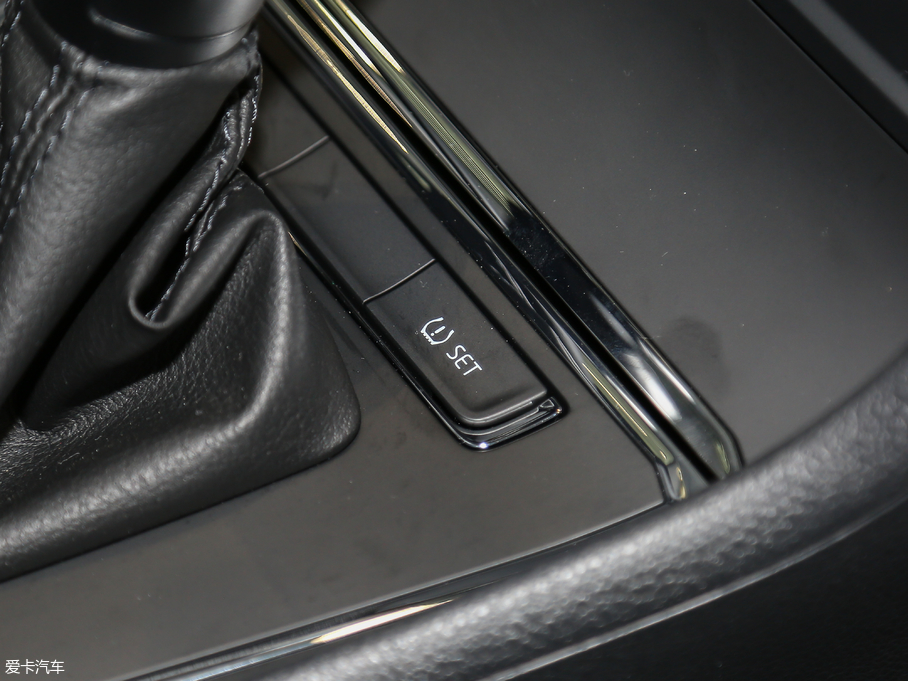 2018εI(lng) 1.5L Ԅ(dng)r(sh)