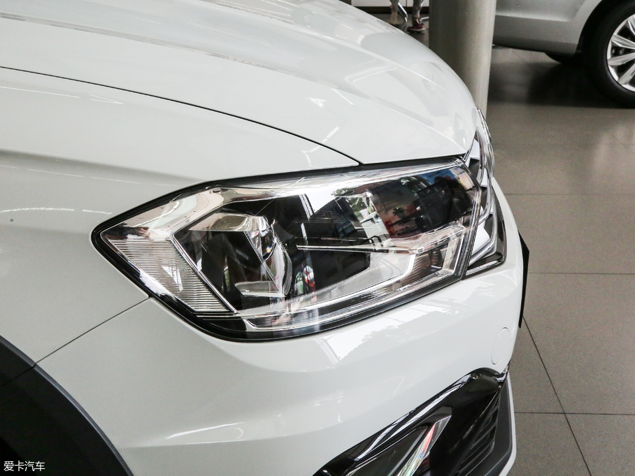 2018εI(lng) 230TSI DSGm