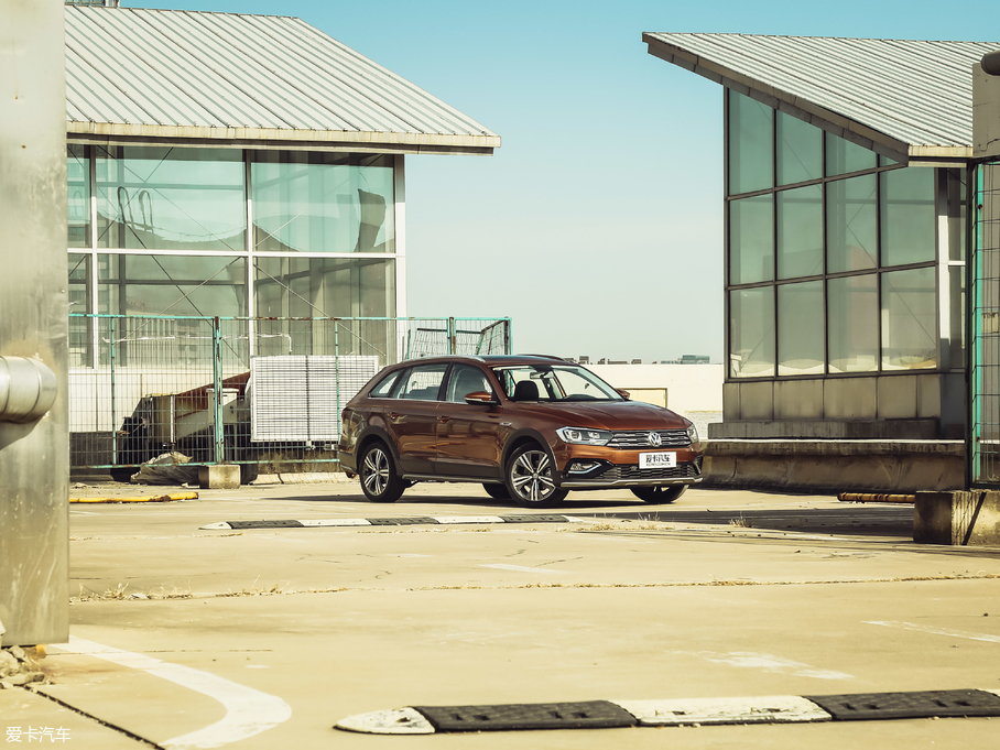 2018εI(lng) 230TSI DSGA