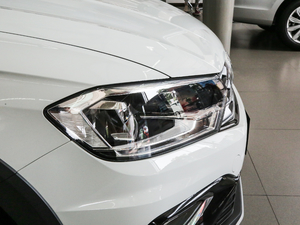 2018230TSI DSGm (ji)^