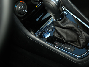 2018230TSI DSGA п؅^