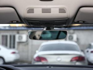 2018款1.8TSI 豪华型 车内后视镜