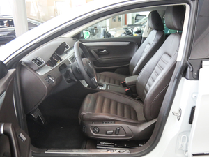 2018款2.0TSI 豪华型 前排空间