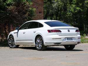 2019款380TSI 曜颜版 国V 左后45度