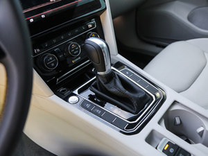 2019款380TSI 曜颜版 国V 换挡杆