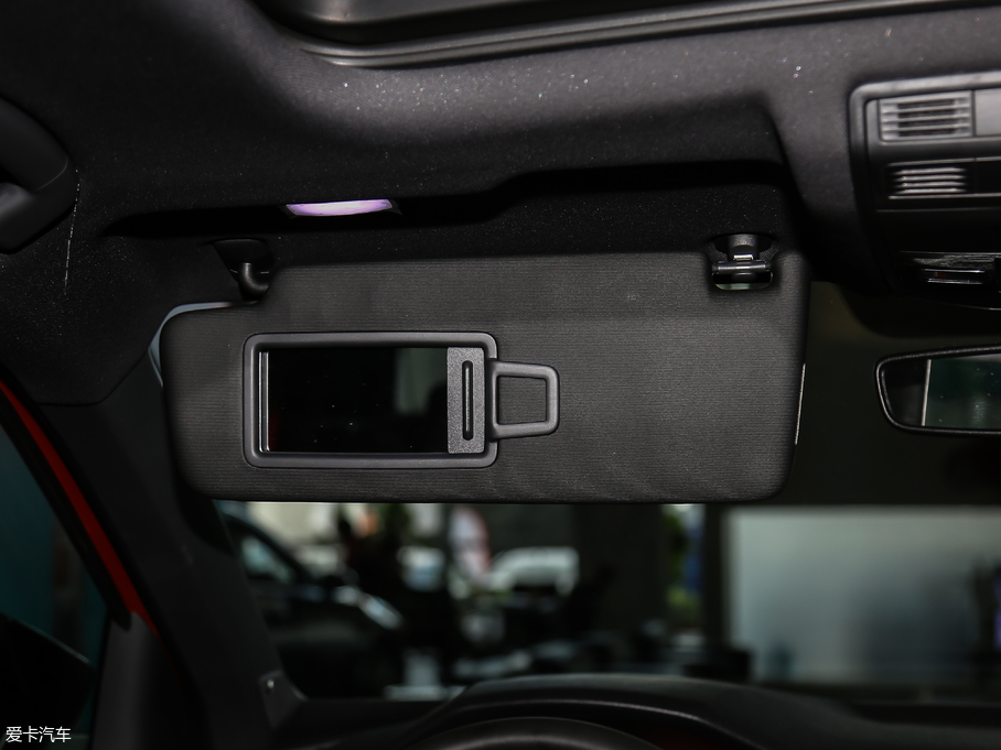 2018T-ROC̽ 280TSI DSG(q)A