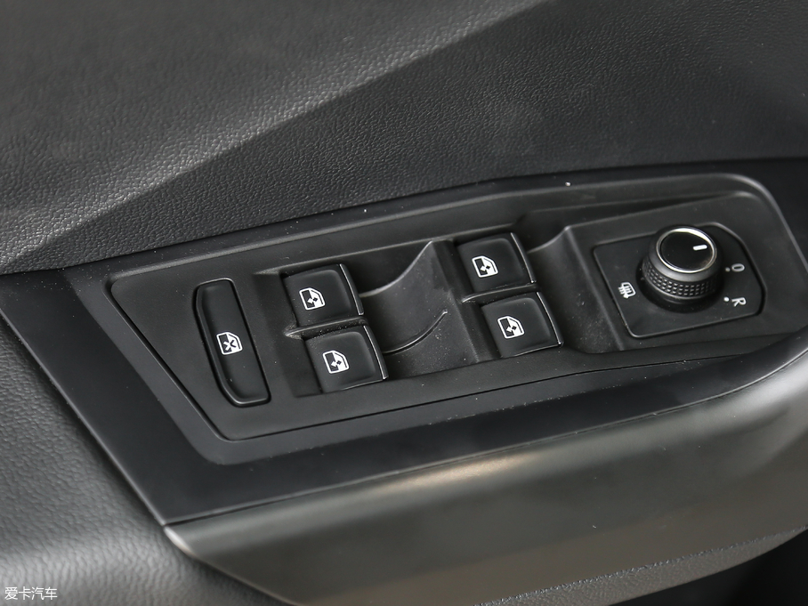 2018T-ROC̽ 280TSI DSG(q)M(jn)ȡ