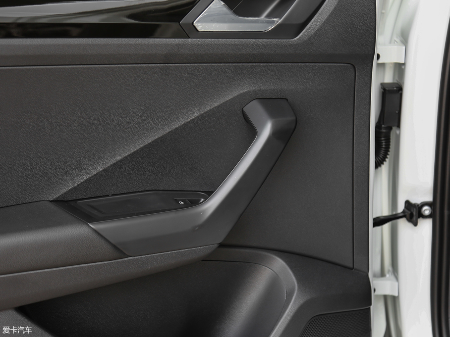 2018T-ROC̽ 280TSI DSGm