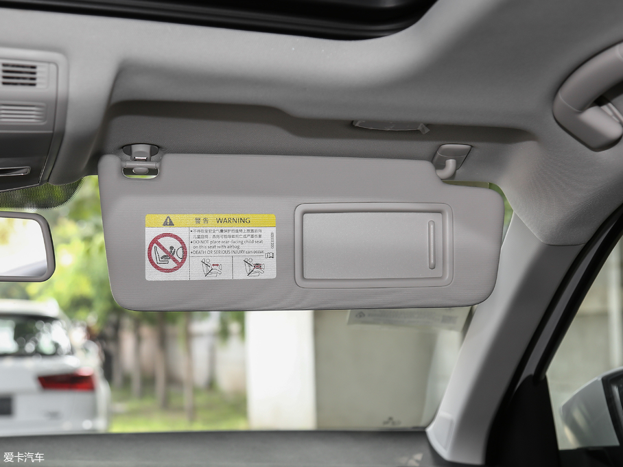 2018T-ROC̽ 280TSI DSGm