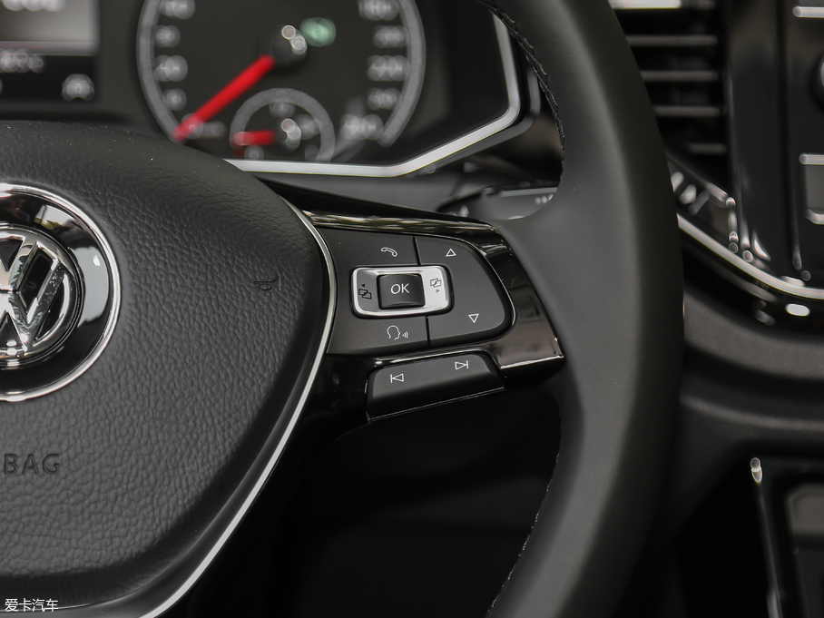 2018T-ROC̽ 280TSI DSG(q)m