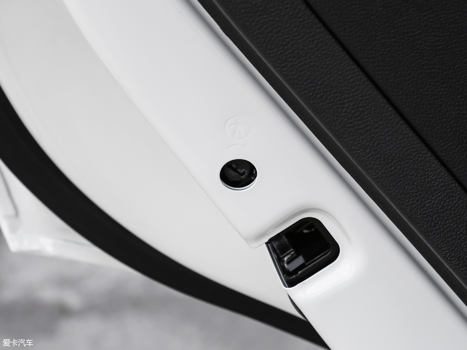 2018T-ROC̽ 230TSI DSG(q)r