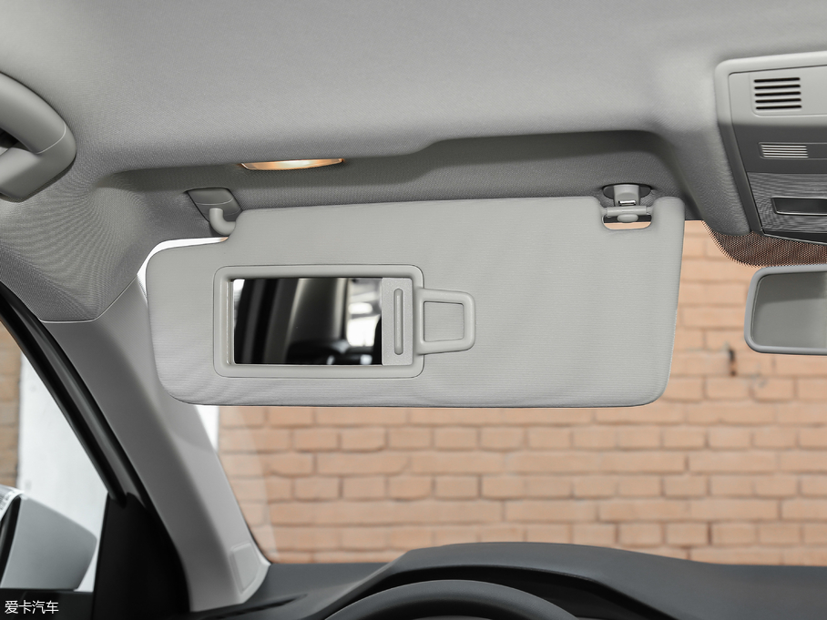 2018T-ROC̽ 230TSI DSGr