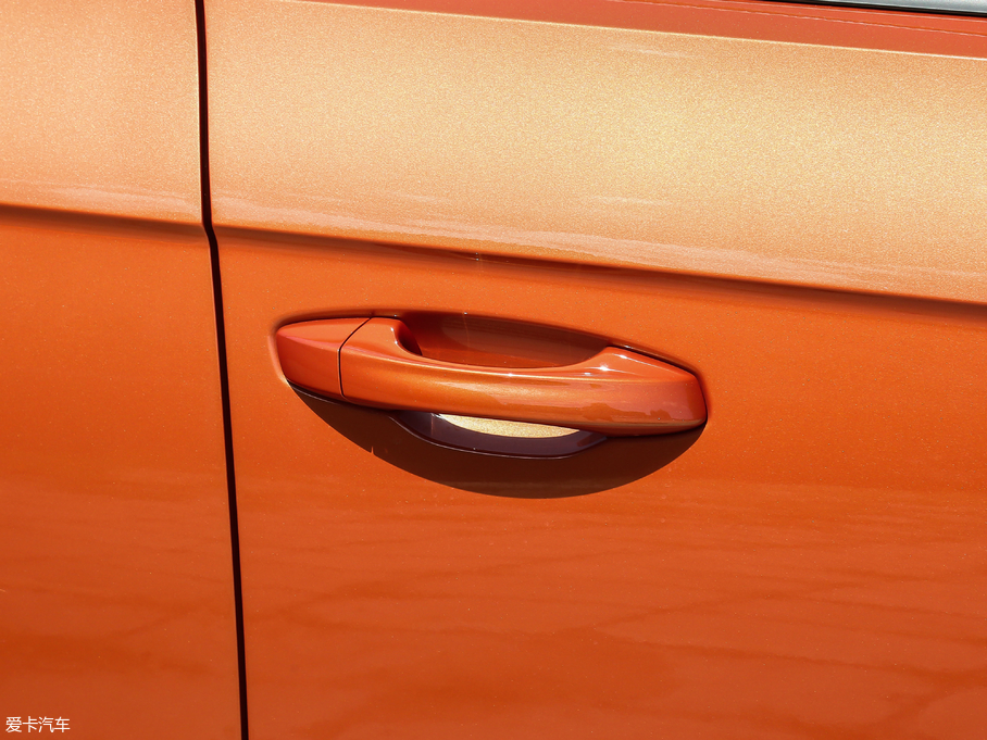 2018T-ROC̽ 230TSI DSG(q)M(jn)ȡ