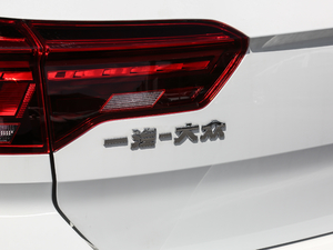 2018230TSI DSGr (ji)^