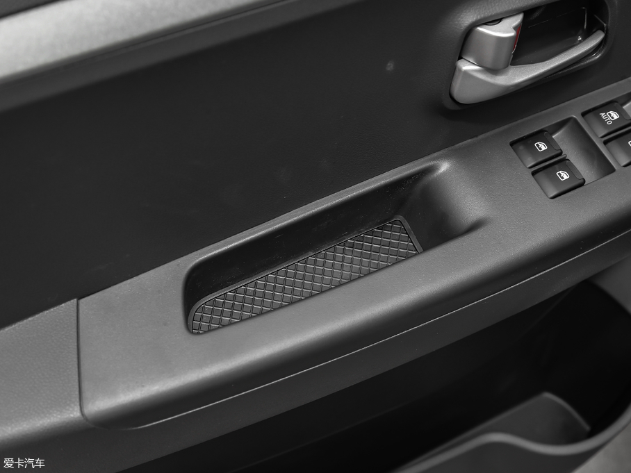 2019����ӱ�����X5 1.4L �քӾ�Ӣ��