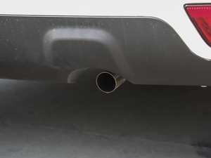 2019款1.4L 手动精英版 排气管