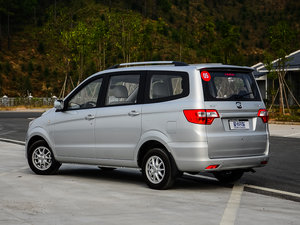 2015款1.5L 手动公务舱 左后45度