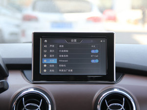 2016款1.5L 手动乐慧版 中控区