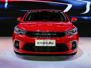 2018款1.5L CVT尊贵版 整体外观