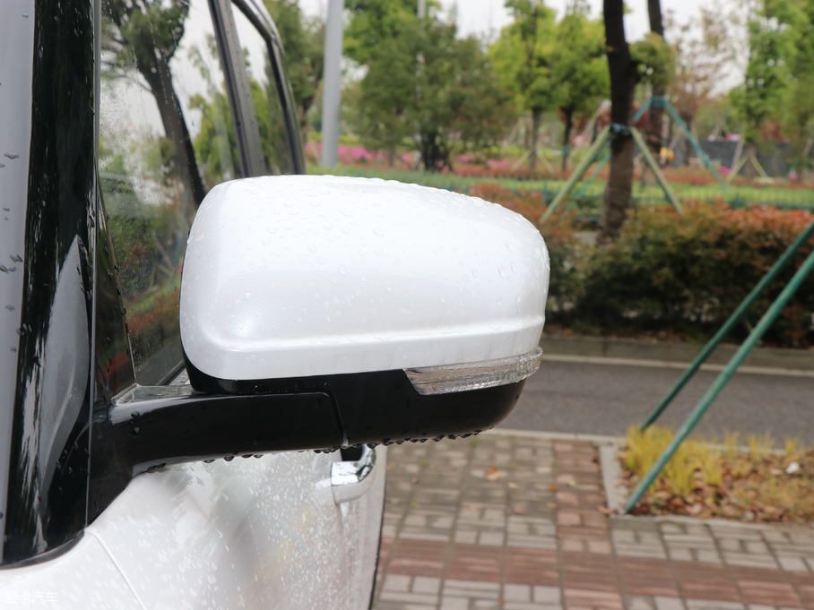 2018�����Q7 1.5T �ք�(d��ng)���A�� 5��