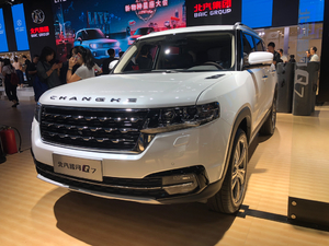 2018款1.5T CVT豪华型 5座 左前45度