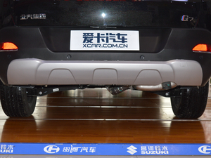 2018款1.5T CVT精英型 5座 排气管