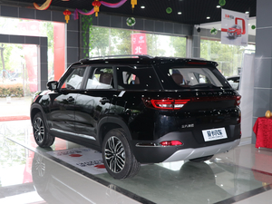 2018款1.5T CVT豪华型 5座 左后45度