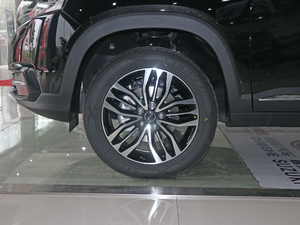 2018款1.5T CVT豪华型 5座 轮圈