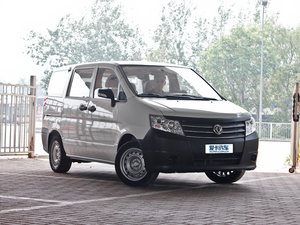 2011款1.5L 手动标准版 7座 整体外观