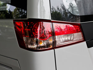 20111.5L քӘ˜ʰ 7 ^