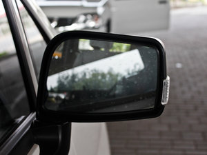 2011款1.5L 手动标准版 7座 后视镜