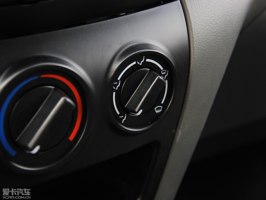 2013 1.5L ք(dng)(bio)(zhn) 5 V